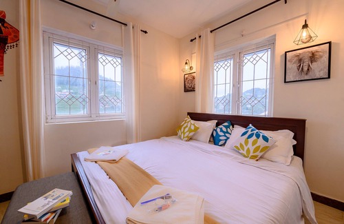 Ooty Villa | Luxe Family Villa with Wi-Fi, 5 mins from Tourist Attractions!