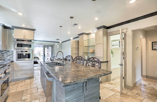 Old Southwest House | Luxe Home w/Backyard Oasis ~ 1 Mi to Midtown