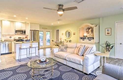 United Central House | Luxe Home with Pool and Hot Tub, Mins to St Pete Beach