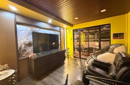 Marikina House | Luxe House of Zs
