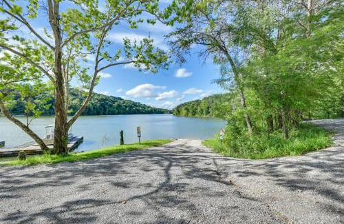 Cub Run House | Luxe Kentucky Cabin Rental about 36 Mi to Mammoth Cave