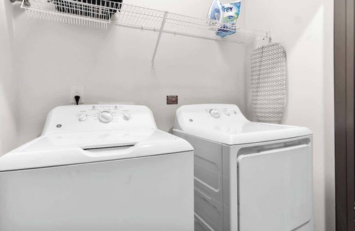 North Raleigh Apartment | Luxe King 3BR Suite in North Raleigh!