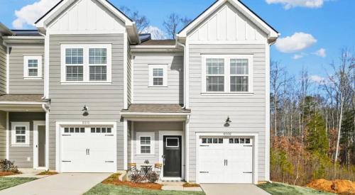 Paw Creek House | Luxe King 3BR Townhouse Mins to Uptown CLT NC