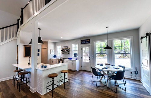 Lake Oconee House | Luxe, lakefront home with private hot tub, dock, kayaks & firepit - dog-friendly