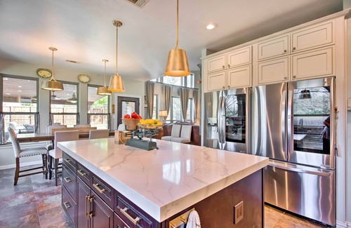 Flower Mound House | Luxe & Large Flower Mound Home on 1 Acre w/Pond!