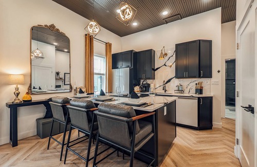 Tionesta Cabin | {LUXE Lil Tio} Downtown Retreat - 5 Min Walk To River Access w/Firepit & Grill