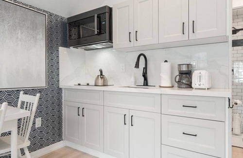 Port Dover Condo | Luxe Lodges on Lake Erie ~ Bunkie ~ Beach Access