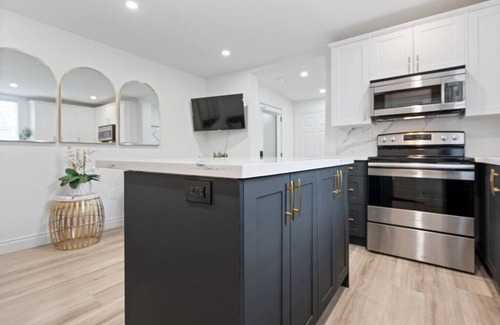 Port Dover Condo | Luxe Lodges on Lake Erie ~ Emerald ~ Beach + Patio
