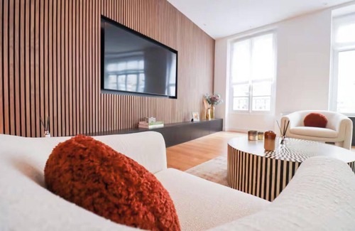 Marais Apartment | LUXE LOFT-A PERFECT BLEND OF LUXURY, COMFORT & PARISIAN CHARM – RUE DE ARCHIVE