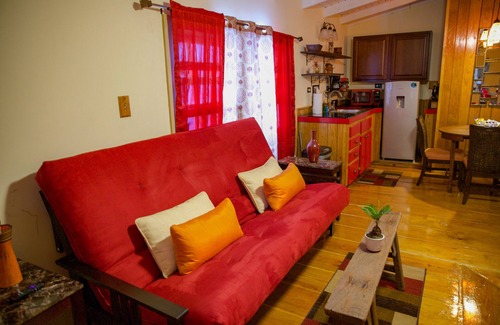 Estate Queens Quarter House | Luxe Loft ❤️ of Downtown AC WiFi 5 minute 🚶🏽‍♀️to beautiful waterfront 🚤