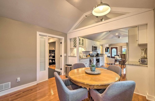 Lyndon House | Luxe Lyndon Home < 11 Mi to Dtwn Louisville!