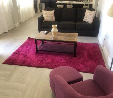 Lance aux Epines Apartment | LUXE MORDERN RESIDENTIAL LIVING INC.