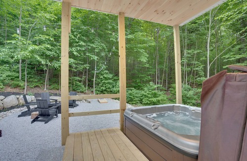 Intervale House | Luxe Mountain Escape ~ Sauna ~ Hot Tub ~ Pool Table ~Arcade Games~ Massage Chair
