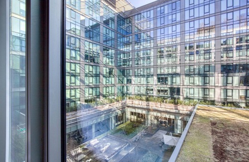 Navy Yard Apartment | Luxe Navy Yard 1BR w/Gym, Rooftop Pool, walk to Nats Park, by Blueground