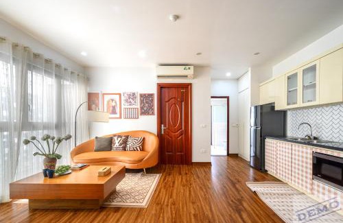 Nhat Tan Apartment | Luxe Paradise Residence Âu Cơ