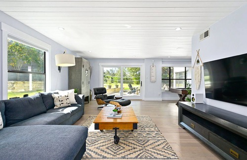 Aqua Monte House | Luxe Pool, Fire Pit, LOW Winter + 2024 Rates!