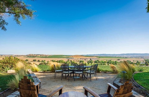 San Miguel House | Luxe Ranch with Hot Tub & Awesome Views of Vineyards and Horse Pastures.