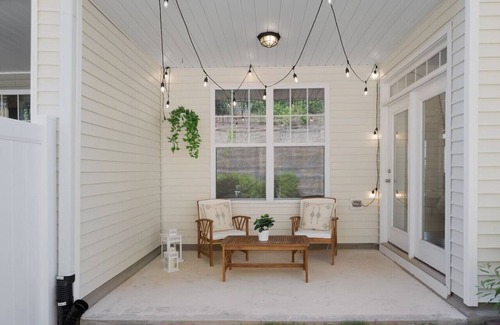 Cary House | Luxe Retreat w/King Suite | 5* Location, Gym, Pool, Pets OK