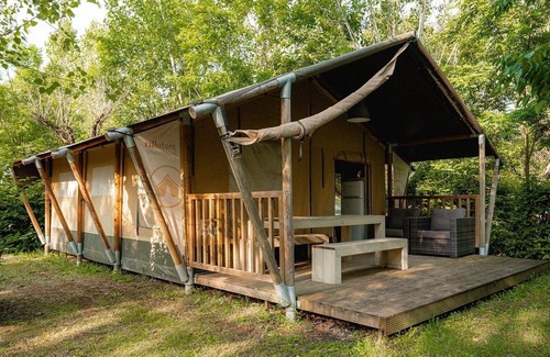 Capannole Ski Chalet | Luxe sanitary XL 6 pers Villatent at La Chiocciola in Tuscany