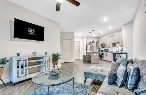 Northlake Apartment | Luxe Suite Life ATL 💎 Entire Apt w/Free Pkng!