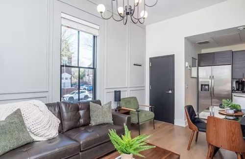 Fox Point Apartment | LUXE Sun Drenched 2 Bd, Steps to Brown and Wayland
