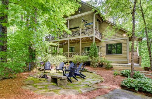 Cullowhee House | Luxe Trillium Home with Fire Pit, 5 Mi to Cashiers