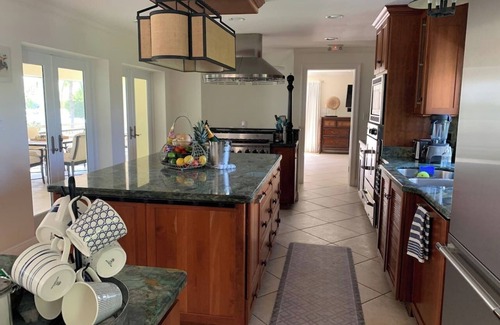 Marathon Villa | Luxe Waterfront Retreat-2 Pools-Beach-Spa-Dock-Bar