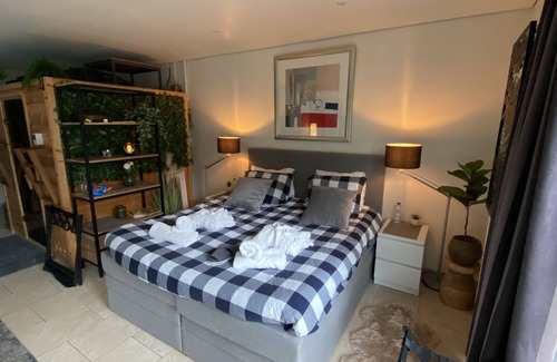 't Hart Bed & Breakfast | Luxe Wellness Bed & Breakfast in Midden Nederland. Met warm privé zwembad