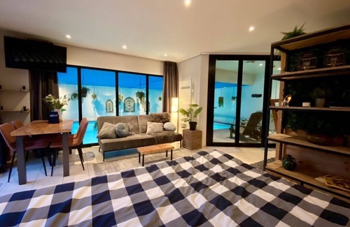 't Hart Bed & Breakfast | Luxe Wellness Bed & Breakfast in Midden Nederland. Met warm privé zwembad