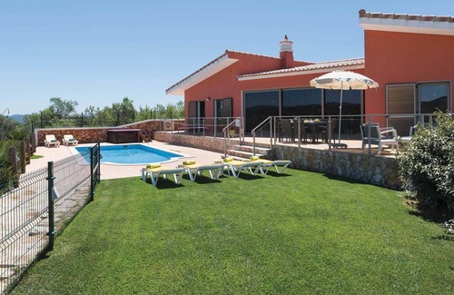 Loule Villa | luxiourious villa with Jaquzzi & fantastic views