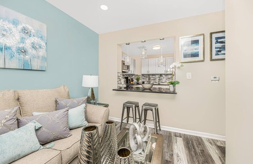 West Bronx House | Luxirious 3 bedroom apartment - 5 minutes from Yankee Stadium