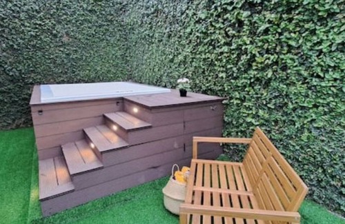 Santiago Province House | luxurious house with jacuzzi and garden