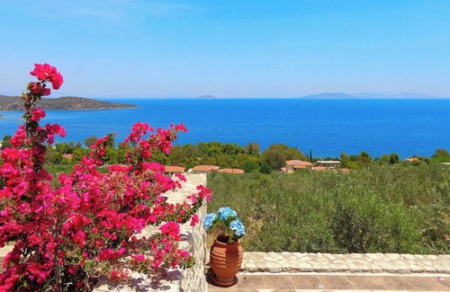 Melissopetra House | Luxury Villa with Pool overlooking a Majestic View