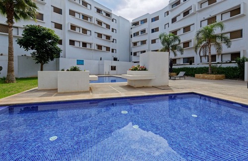 Agadir Bay Apartment | Luxueux Appartement de 100m² Avec 2 Piscines et Wifi Illimité