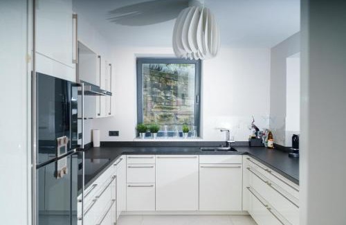 Feuerbacher Tal Apartment | Luxuriöse Maisonette Oase mit Panoramablick