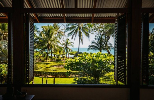 Puerto Jimenez Resort | Luxurious 9-bedroom beach resort in the amazing Osa Peninsula in Costa Rica
