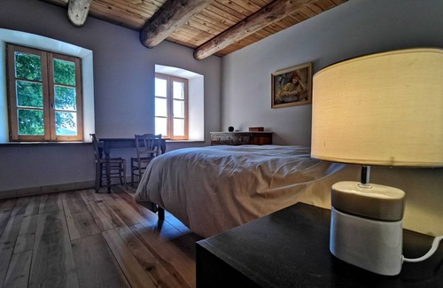 Saint-Etienne-Lardeyrol Bed & Breakfast | Luxurious Farmhouse: Pool, Terrace, and Scenic Getaway in Saint-Étienne-Lardeyrol