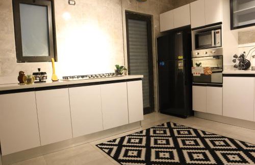 New Cairo Apartment | Luxurios 2 Bedrooms Apartment in Lake View Residence