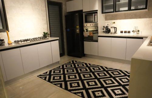 New Cairo Apartment | Luxurios 2 Bedrooms Apartment in Lake View Residence