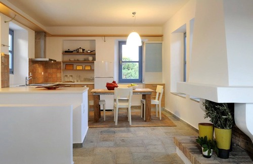 Andros Villa | Luxurios Andros Villa with Sea View | Three Bedrooms and Seaviews