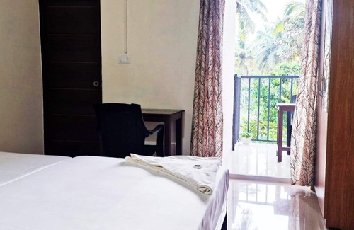Varkala Bed & Breakfast | Luxurious 1 double Bed BnB 8