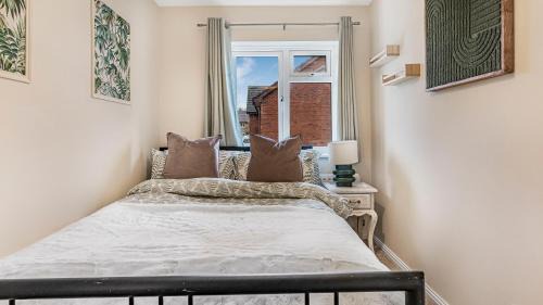 Barnt Green House | Luxurious 2-Bed Home Near NEC, Airport & JLR Ideal for Business or Family Stays