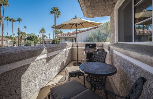 Palm Springs Condo | Luxurious 2 bedroom, 2 bath upper unit [7-night min.]