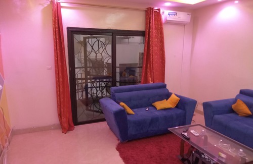 Dakar Apartment | Luxurious 2-bedroom apartment with fully air-conditioned living room in hann mariste