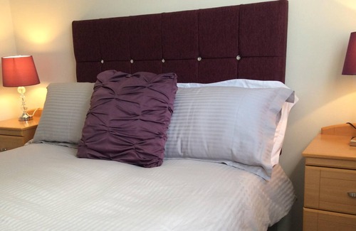 Westport House | Luxurious 2 Bedroom House