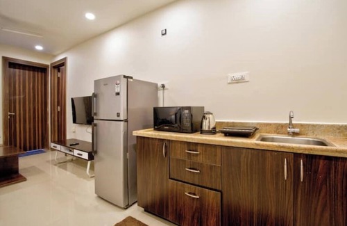 Vagator Apartment | Luxurious 2BHK With Pool.nn