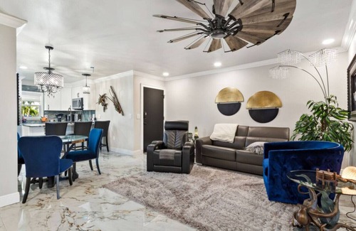 Madeira Beach House | Luxurious 2BR 2BA, 2 Kings Condo Madeira Beach