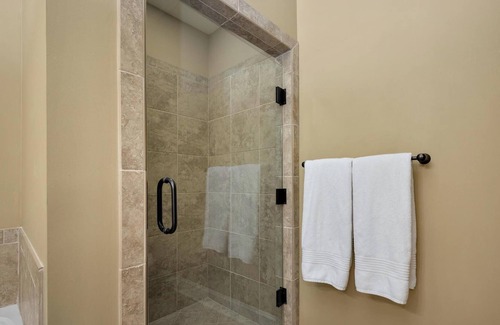 Murfreesboro Condo | Luxurious 2BR 2Bath Condo 30mins from Nashville