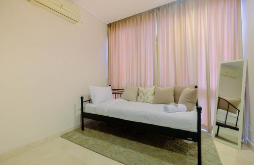 Karet Apartment | Luxurious 2BR at The Masterpiece Condominium Epicentrum Apartment By Travelio