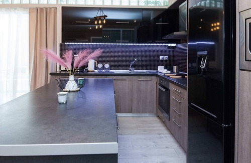 Dafni-Ymittos Apartment | Luxurious 3 Bd Modern Apt in Dafni